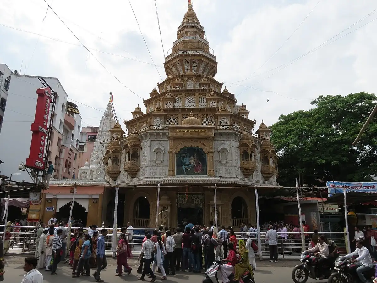 Shrimant Dagdusheth Halwai Ganapati, Pune