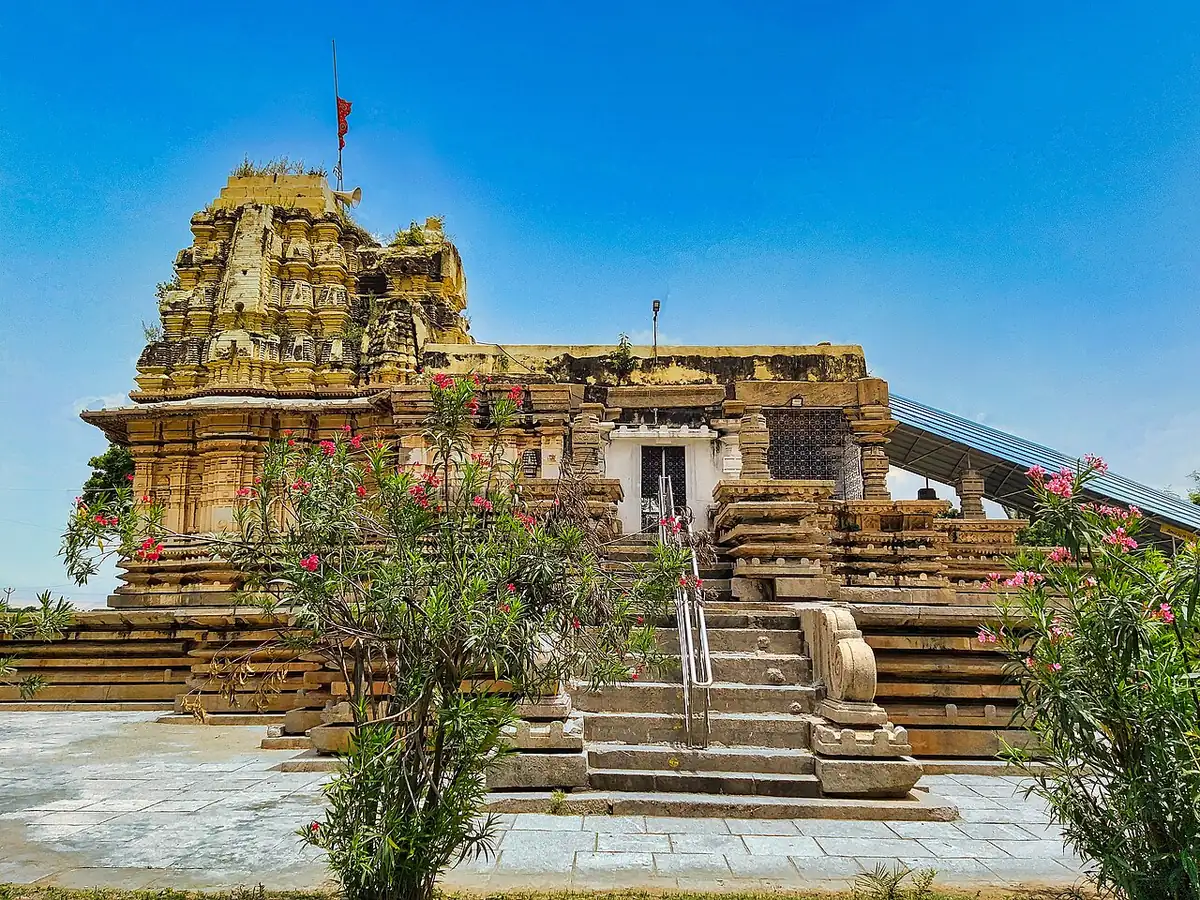 Erakeswara Temple, Pillalamarri