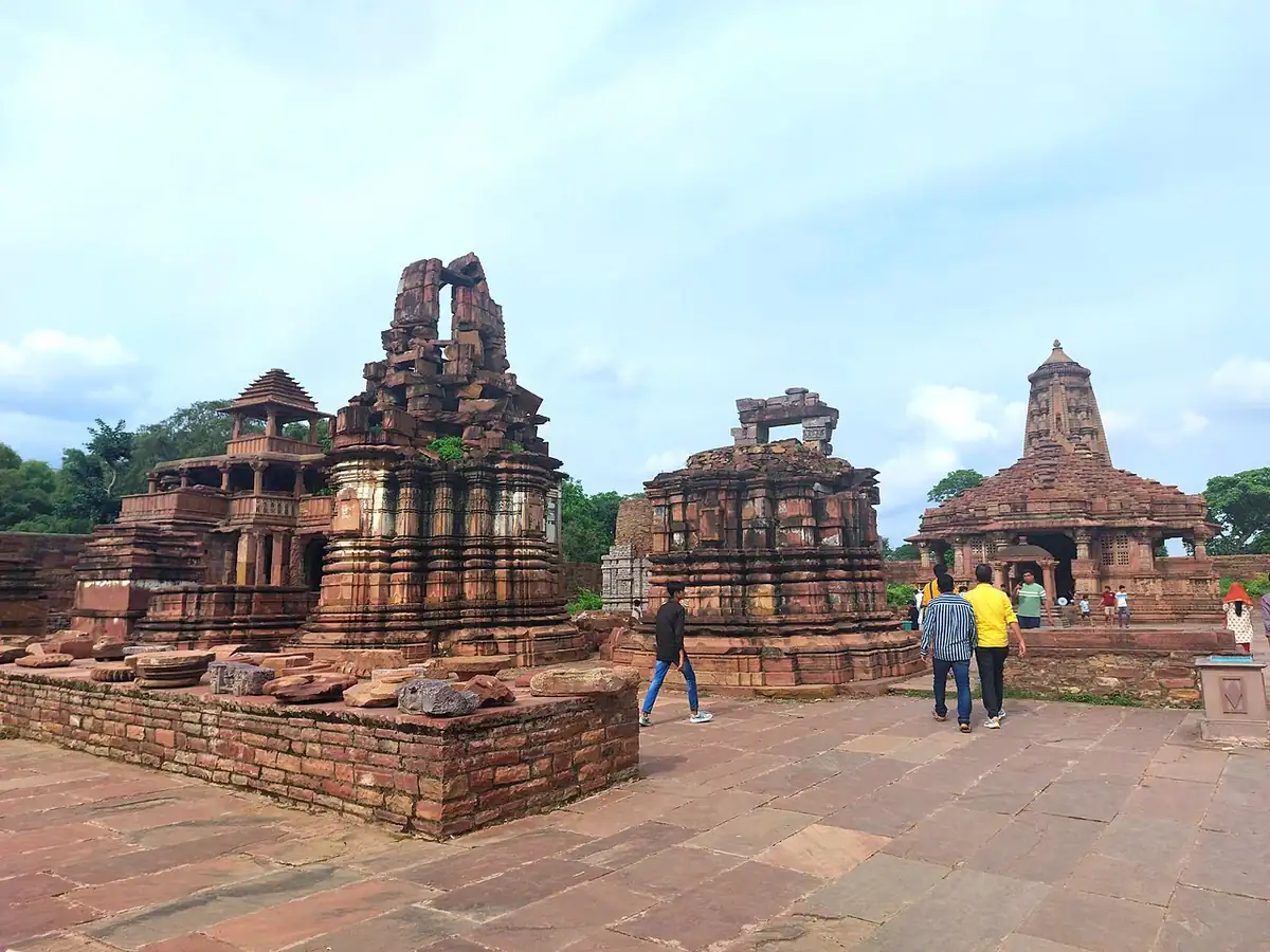 Mahanaleshwar Temple, Menal